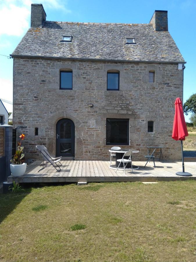 Les Charmantes Pierres Percees Ploumilliau Exterior photo