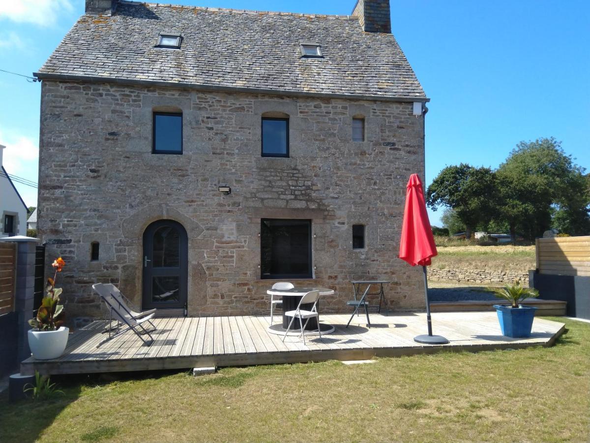 Les Charmantes Pierres Percees Ploumilliau Exterior photo